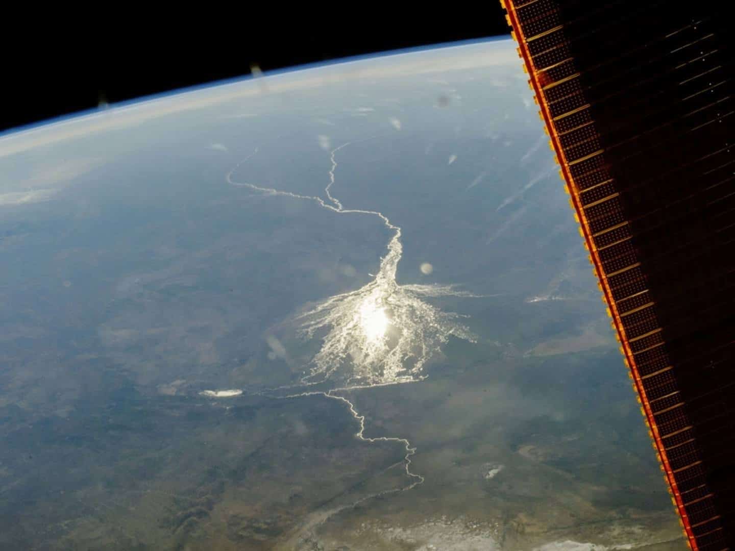Космический снимок Дельта Окаванго